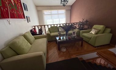 Venta de Casa en Condominio en Lomas Verdes a un costado de la UVM