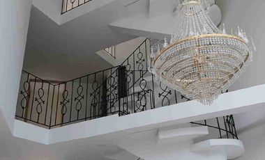 VENDO HERMOSA CASA EXCELENTE UBICACIÓN EN FUSAGASUGA