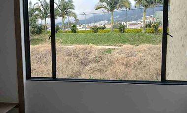 VENDO HERMOSA CASA EXCELENTE UBICACIÓN EN FUSAGASUGA