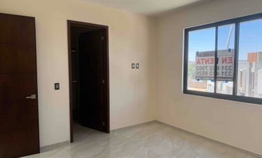 Casa en venta con amplio Jardín  en Sivec Capital Norte, Nuevo Mexico