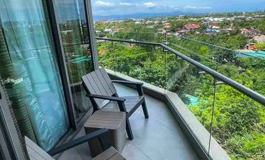 Corner 1 Bedroom Unit with Balcony for Sale in Tambuli Mactan