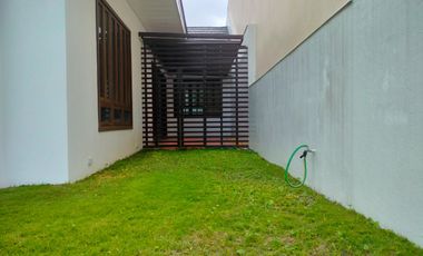 Newly Renovated Bungalow House and Lot For Sale in Paranaque City