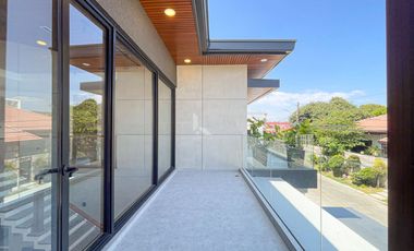 Luxurious Modern Tropical House and Lot For Sale in BF Homes, Parañaque City