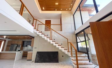 Luxurious Modern Tropical House and Lot For Sale in BF Homes, Parañaque City
