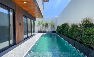 Luxurious Modern Tropical House and Lot For Sale in BF Homes, Parañaque City