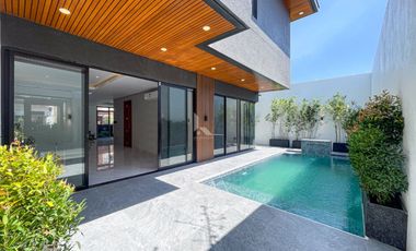Luxurious Modern Tropical House and Lot For Sale in BF Homes, Parañaque City