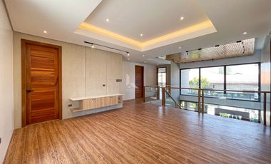 Luxurious Modern Tropical House and Lot For Sale in BF Homes, Parañaque City
