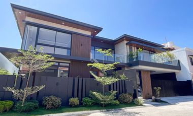 Luxurious Modern Tropical House and Lot For Sale in BF Homes, Parañaque City
