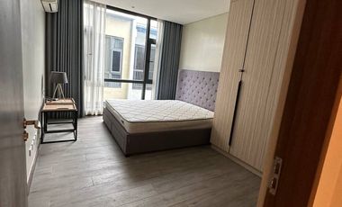 FOR RENT: 5 Bedroom  600sqm Condo Unit in PARANAQUE-SUNNY PLACE RESIDENCES