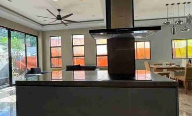 4 Bedroom House with Swimming Pool For Sale in Maria Luisa Cebu City