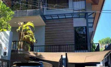 4 Bedroom House with Swimming Pool For Sale in Maria Luisa Cebu City