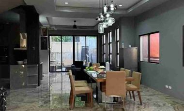 4 Bedroom House with Swimming Pool For Sale in Maria Luisa Cebu City