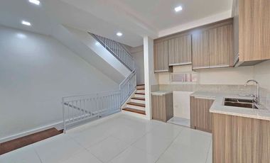 2-3 Garage 4 Storey Elegant Townhouse for sale in Mandaluyong City Near Boni Avenue, Mandaluyong and Makati City
