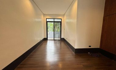 Move-In Ready Casa Milan, QC Home – Elegant, Spacious & Exclusive! -Keziah