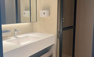 Sale / Rent Condo Banyan Tree Residences Riverside Bangkok  BTS Saphan Taksin Type 3 bed, 4 bath 1 maid room
