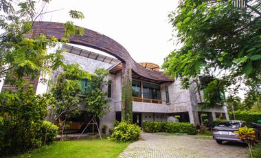 Urgent Sale! Luxury Modern Loft-Style Riverside Home on Over 3 Rai of Land with Saltwater Pool & Solar System –  Tranquil atmosphere