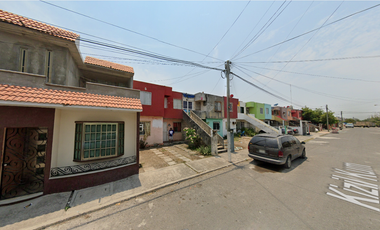 Casa en calle Kizil Kum, Oasis, Veracruz, México. ¡NO CRÉDITOS!