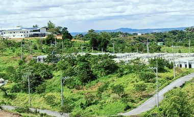 Overlooking the Laguna De Bay Subdivision Lot in Pililia Rizal