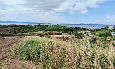 Overlooking the Laguna De Bay Subdivision Lot in Pililia Rizal