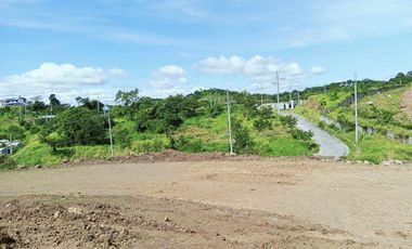 Overlooking the Laguna De Bay Subdivision Lot in Pililia Rizal