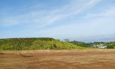 Overlooking the Laguna De Bay Subdivision Lot in Pililia Rizal