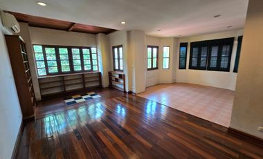 Hidden Gem in Rama 2! Custom-Built 3-Storey House with 18-Meter Deep Piles! 94.2 Sq.Wah 450 Sq.m House for SALE at Prukpirom Bang Khun Thian