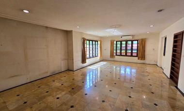 Hidden Gem in Rama 2! Custom-Built 3-Storey House with 18-Meter Deep Piles! 94.2 Sq.Wah 450 Sq.m House for SALE at Prukpirom Bang Khun Thian