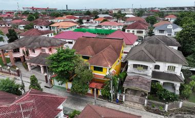 Hidden Gem in Rama 2! Custom-Built 3-Storey House with 18-Meter Deep Piles! 94.2 Sq.Wah 450 Sq.m House for SALE at Prukpirom Bang Khun Thian
