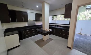 300 sqm 5BR Townhouse for Rent at White Plains Subdivision, Quezon City