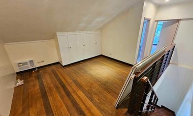 300 sqm 5BR Townhouse for Rent at White Plains Subdivision, Quezon City