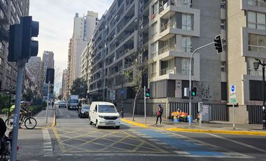 Departamento a pasos del metro Universidad de Chile