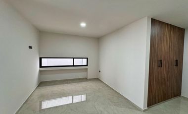 CASA NUEVA EN LOMAS DE ANGELOPOLIS