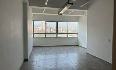 Oficina en arriendo Restrepo Naranjo , en Sabaneta, Medellin