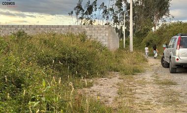 Terrenos de venta en Cotacachi, a 350 metros del Redondel de Las Banderas