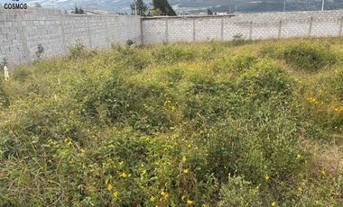 Terrenos de venta en Cotacachi, a 350 metros del Redondel de Las Banderas