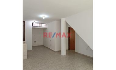Casa Comercial En Comas