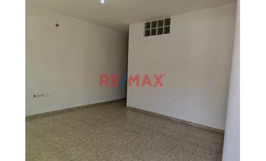 Casa Comercial En Comas