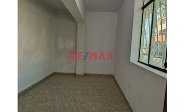 Casa Comercial En Comas