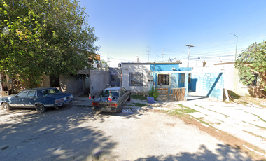 Casa en calle Circuito Filosofía, Villas Universidad, Torreón, Coah. ¡NO CRÉDITOS!