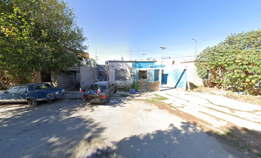 Casa en calle Circuito Filosofía, Villas Universidad, Torreón, Coah. ¡NO CRÉDITOS!