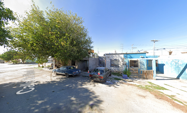 Casa en calle Circuito Filosofía, Villas Universidad, Torreón, Coah. ¡NO CRÉDITOS!