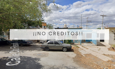 Casa en calle Circuito Filosofía, Villas Universidad, Torreón, Coahuila, México. ¡NO CRÉDITOS!