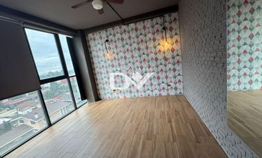 PENTHOUSE EN RENTA DE 2 HABITACIONES 200M2 EN SAN PEDRO CHOLULA