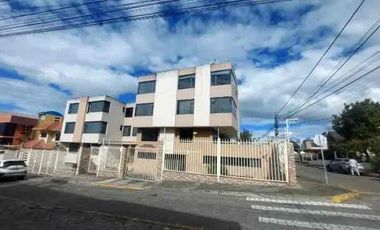 “Departamento de Lujo en Ambato junto al Mall de los Andes – Inversión Segura y Estilo de Vida Premium”“Departamento de Lujo en Ambato junto al Mall de los Andes – Inversión Segura y Estilo de Vida Premium”