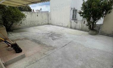 Amplia casa en renta, toluca