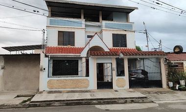 EN VENTA CASA HERMOSA EN SANTA ROSA
