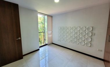 SE VENDE APARTAMENTO EN LA AV SUR, SECTOR EL NOGAL -CORALES.