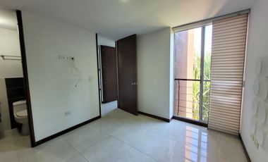SE VENDE APARTAMENTO EN LA AV SUR, SECTOR EL NOGAL -CORALES.