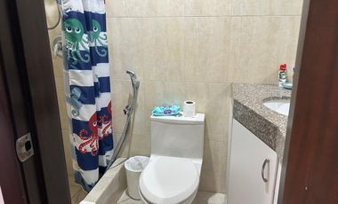 VENDO MUY LINDA CASA EN SAMBORONDÓN DE 3 DORMITORIOS