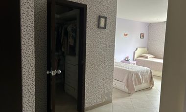 VENDO MUY LINDA CASA EN SAMBORONDÓN DE 3 DORMITORIOS